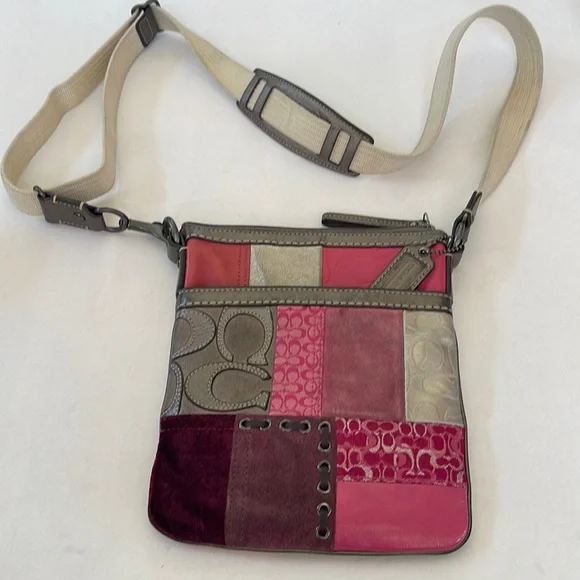 Coach Patchwork Crossbody Vintage Pink handbag - Picture 1 of 12